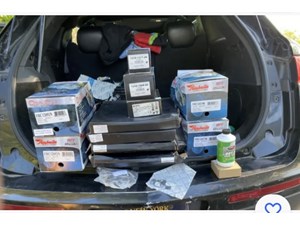 2013 Lincoln MKT Complete Brake Set