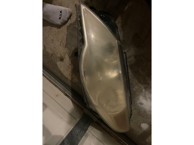 2010 Volkswagen CC Headlights (Halogen)