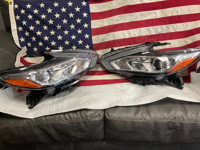 2016 Nissan Altima Headlight