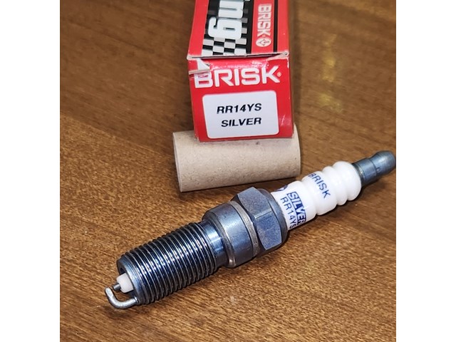 New Spark Plug inbox Brisk RR14YS 1795 Silver Racing Spark Plug Mustang HEMI v6 