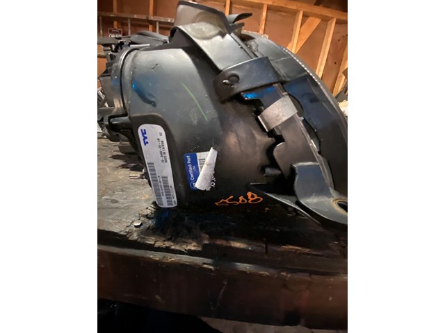 2004 Mercedes E320 Headlight