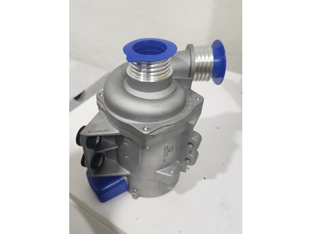 2009 BMW 328Xi Water Pump