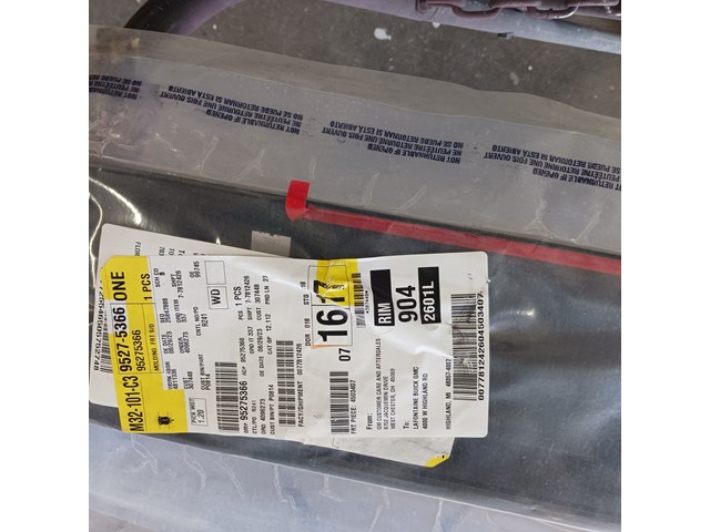 2019 Chevy Trax Front Lower Door Panel Molding