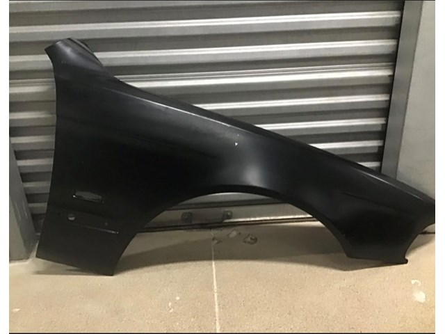 2003 BMW 530i left front panel