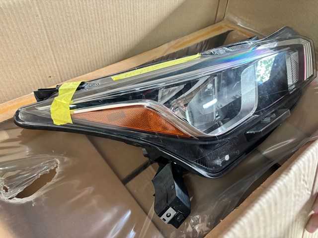 2023 Nissan Versa Headlight