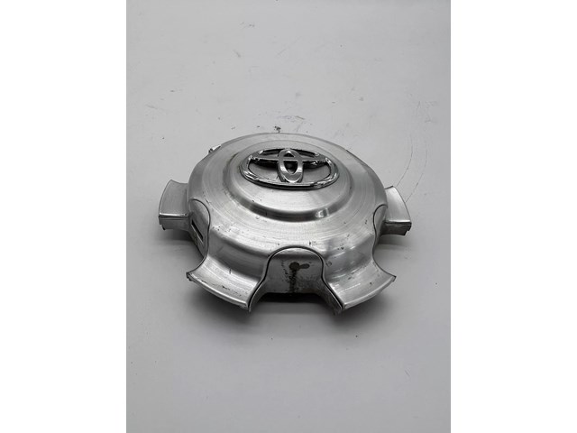Toyota FJ Cruiser 2007-2014 OEM Genuine Machined Wheel Cap 42603-35840