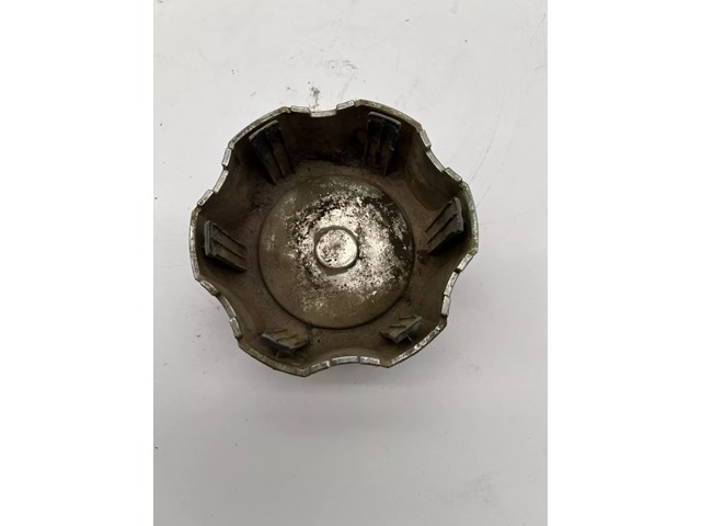 1996-1998 Nissan Pathfinder SE LE Wheel Center Cap OEM 96 97 98