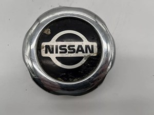 1996-1998 Nissan Pathfinder SE LE Wheel Center Cap OEM 96 97 98