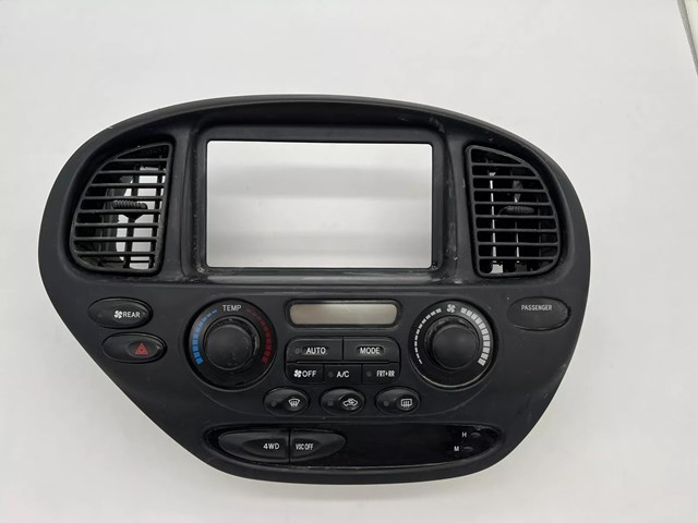 2000-06 Sequoia Radio Bezel Center Vent Auto AC Digital Climate Control OEM 4WD