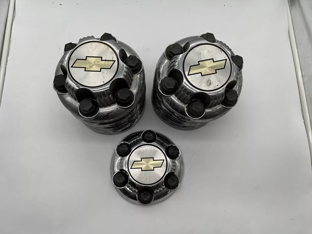 Chevy 1500 Silverado Express Suburban OEM Wheel Center Cap CHROME 6 Lug 9595689