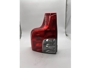 2007-2012 VOLVO XC90 LEFT DRIVER LOWER TAILLIGHT TAIL LIGHT LAMP OEM 07 08 09 10