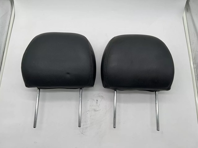 OEM 2001 Isuzu Rodeo 3.2L Rear Seat Headrests Head Rests Gray Set Pair
