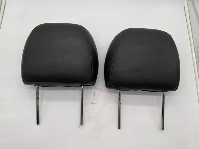 OEM 2001 Isuzu Rodeo 3.2L Rear Seat Headrests Head Rests Gray Set Pair
