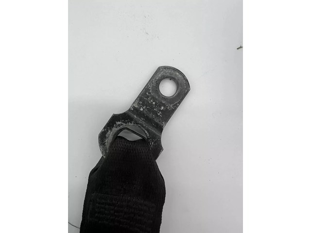 01-05 BMW 325XI 2.5L Front Left Driver Side Seat Upper Belt W/ Buckle Black OEM
