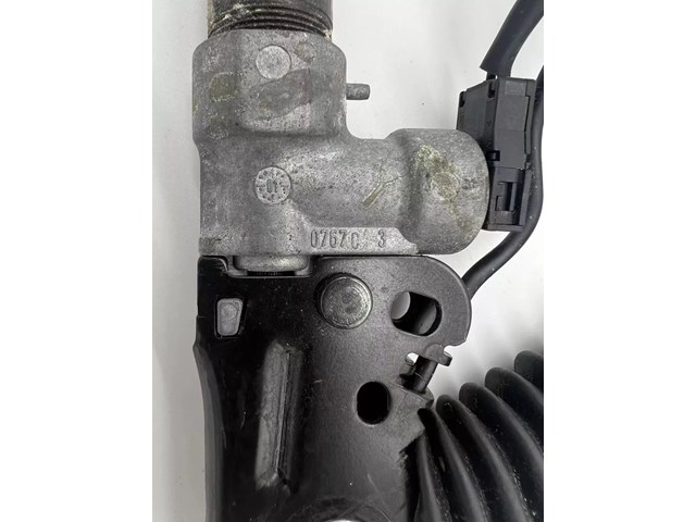 00-06 BMW 330Ci E46 Coupe/Conv Seat Belt Buckle Receiver Right Passenger Side