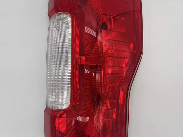 2017- 2019 Ford F-250 / F-350 Halogen Tail Light RIGHT RH HC3B-13B504-AD OEM 786