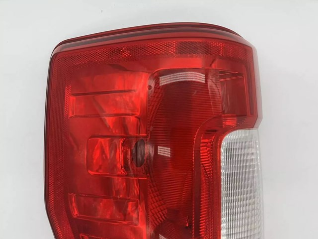 2017- 2019 Ford F-250 / F-350 Halogen Tail Light Left LH HC3B-13B505-AE OEM 786