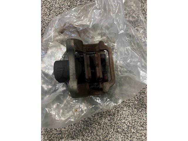 2013 Dodge Challenger Brake Calibers (all 4) with pads  