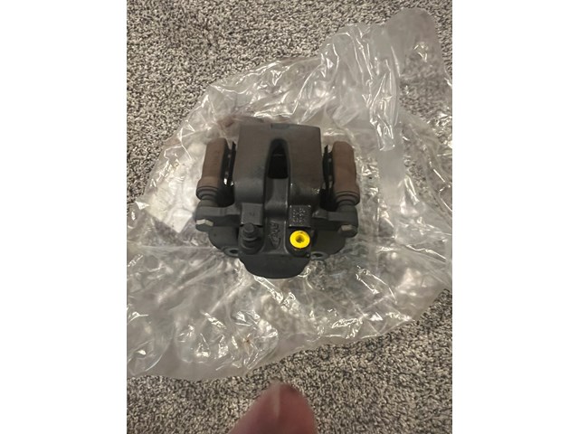 2013 Dodge Challenger Brake Calibers (all 4) with pads  