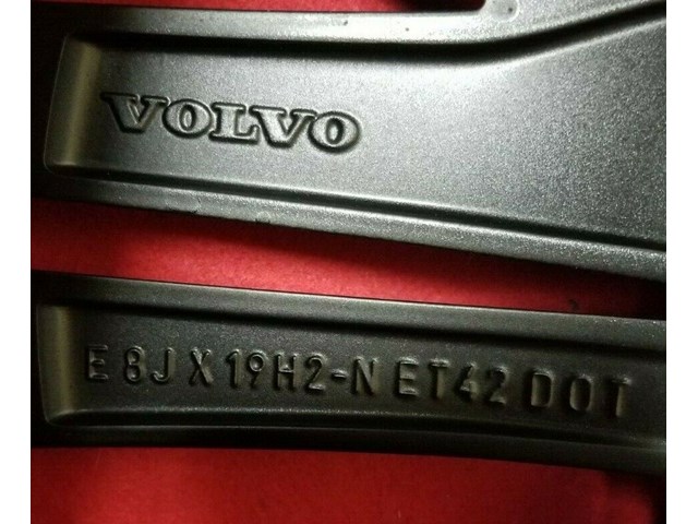 Volvo S60 V60 2019 19