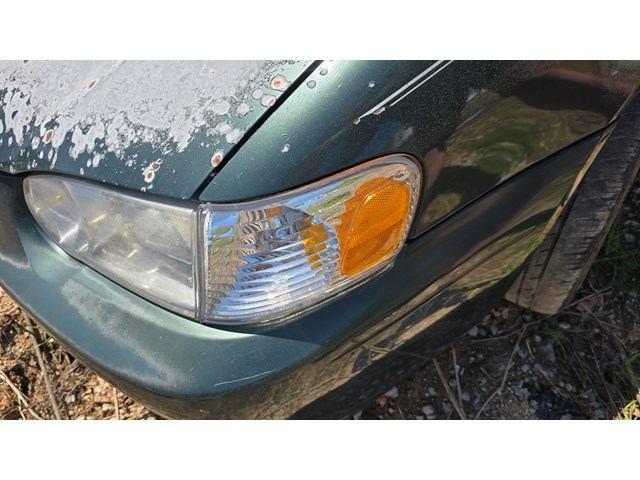 2001 Toyota Corolla Headlight right/left 