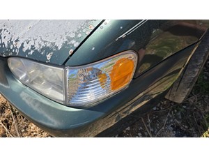 2001 Toyota Corolla Headlight right/left 