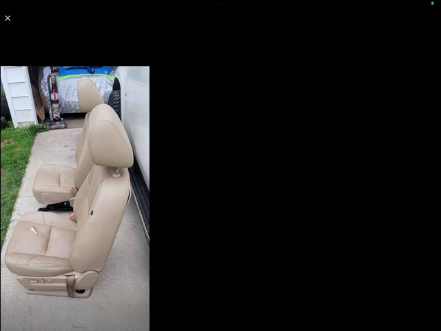 2013 GMC Yukon Front Seats