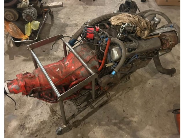 1967 Oldsmobile Cutlass 330 Engine and Transmission (Wheatfield, Indiana)