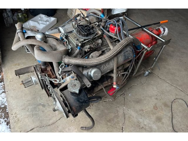 1967 Oldsmobile Cutlass 330 Engine and Transmission (Wheatfield, Indiana)