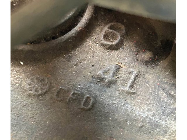 1967 Oldsmobile Cutlass 330 Engine and Transmission (Wheatfield, Indiana)