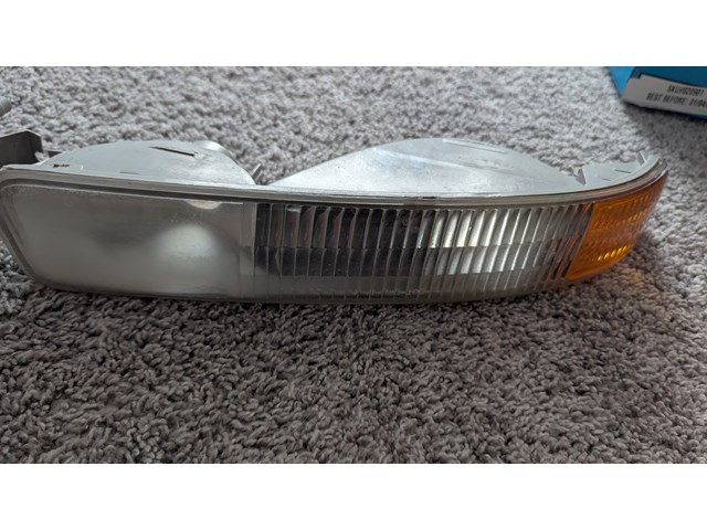 2005 GMC Sierra 1500 Turn Signal Light Assembly