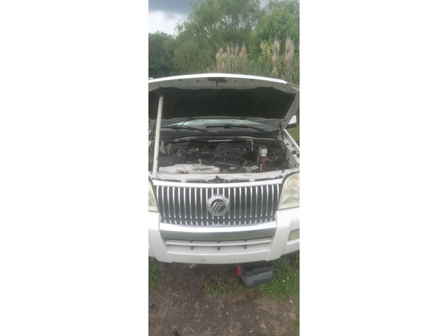 2010 Mercury Mountaineer 