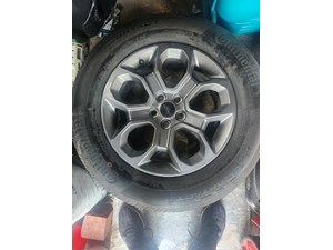 Ford maverick wheels and tires