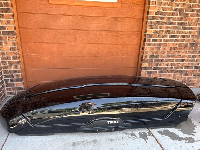 Thule Motion XT RoofTop XXL and Roof rack and accessories