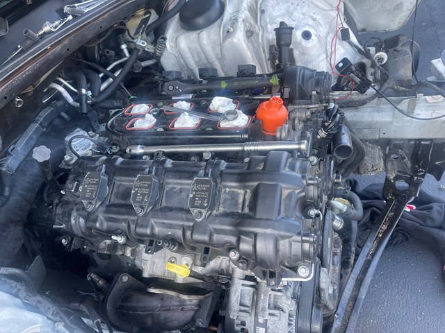 2013 Dodge Challenger Engine and Transmission 