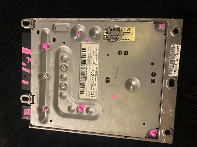 2008 Mercedes C300 Amplifier