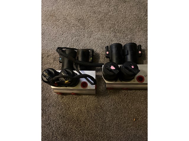 2003 2006 Mercedes A-Class C class or S class Distributor regulator valve 