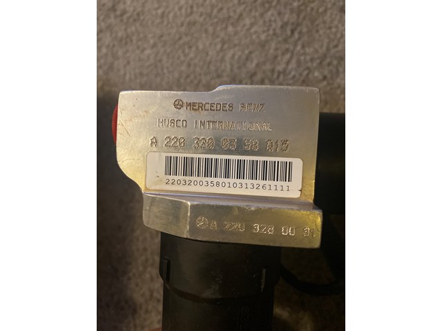 2003 2006 Mercedes A-Class C class or S class Distributor regulator valve 