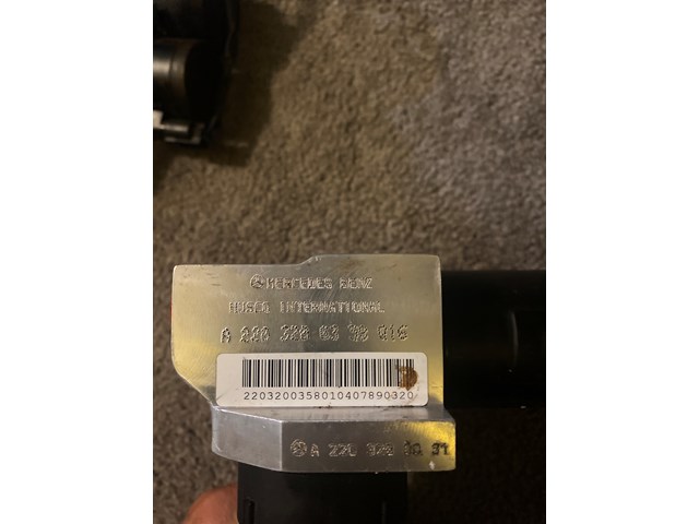 2003 2006 Mercedes A-Class C class or S class Distributor regulator valve 