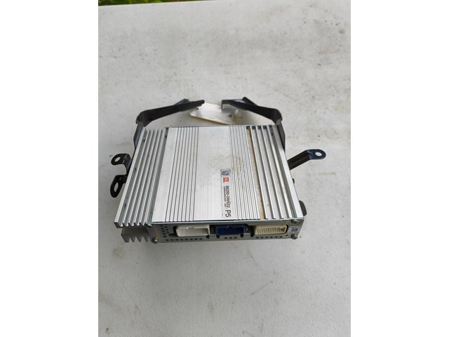 2010 Toyota Prius Amplifier