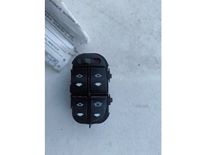 2004 Ford Focus Door Switch