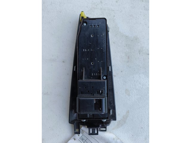 2008 Toyota Corolla Door Switch