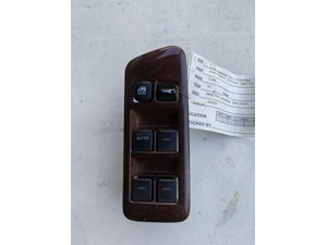 1997 Infiniti I30 Door Switch