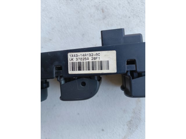 2002 Jaguar X Type Door Switch