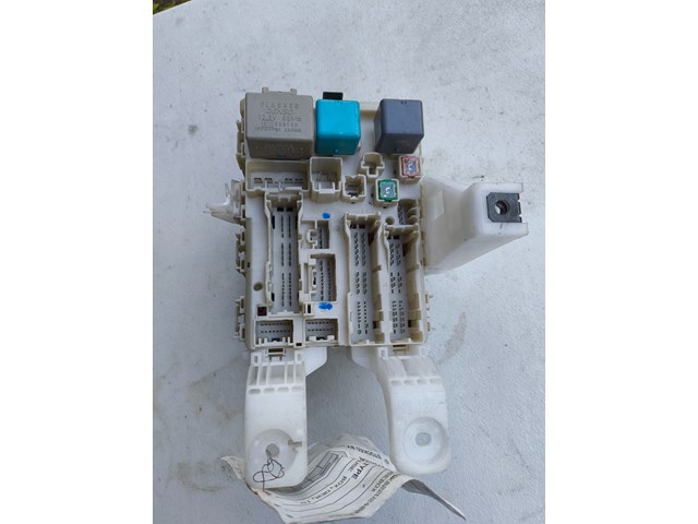 2004 Toyota Prius Fuse Box