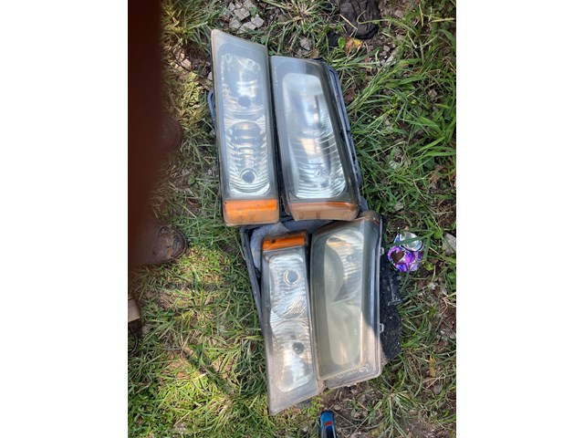 2005 Chevy Silverado 1500 Headlight