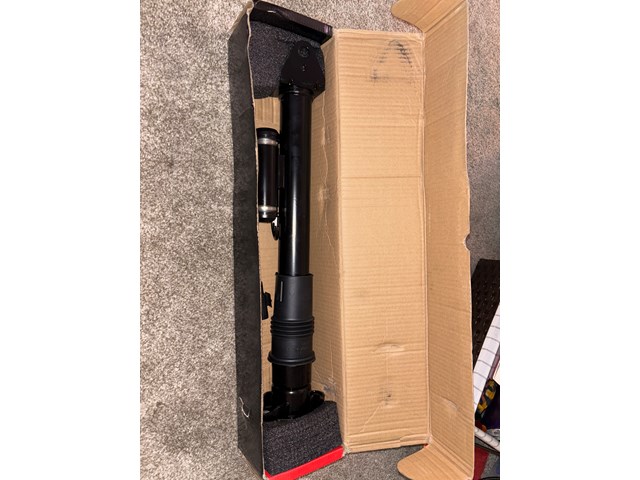 2012 Mercedes GL450 Air Suspension Struts (set of 2)