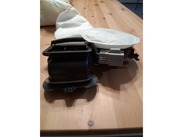 2021 Ford Mustang ventilated seat back motor