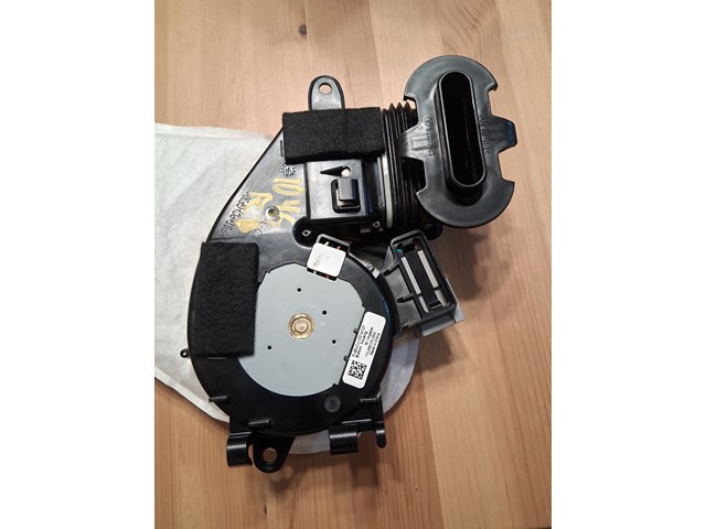 2021 Ford Mustang ventilated seat back motor