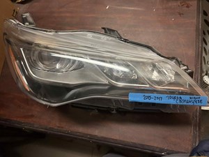 2015 Toyota Camry Headlight